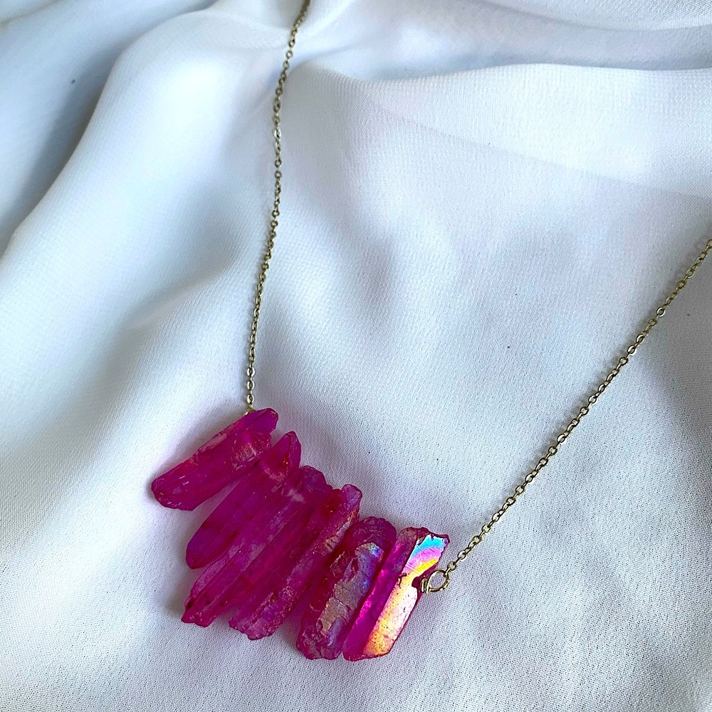 New handmade pink quartz with silver chain